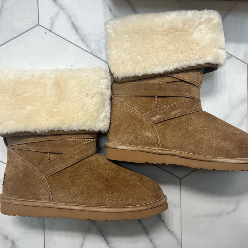 Women's Tan Shearling Boots